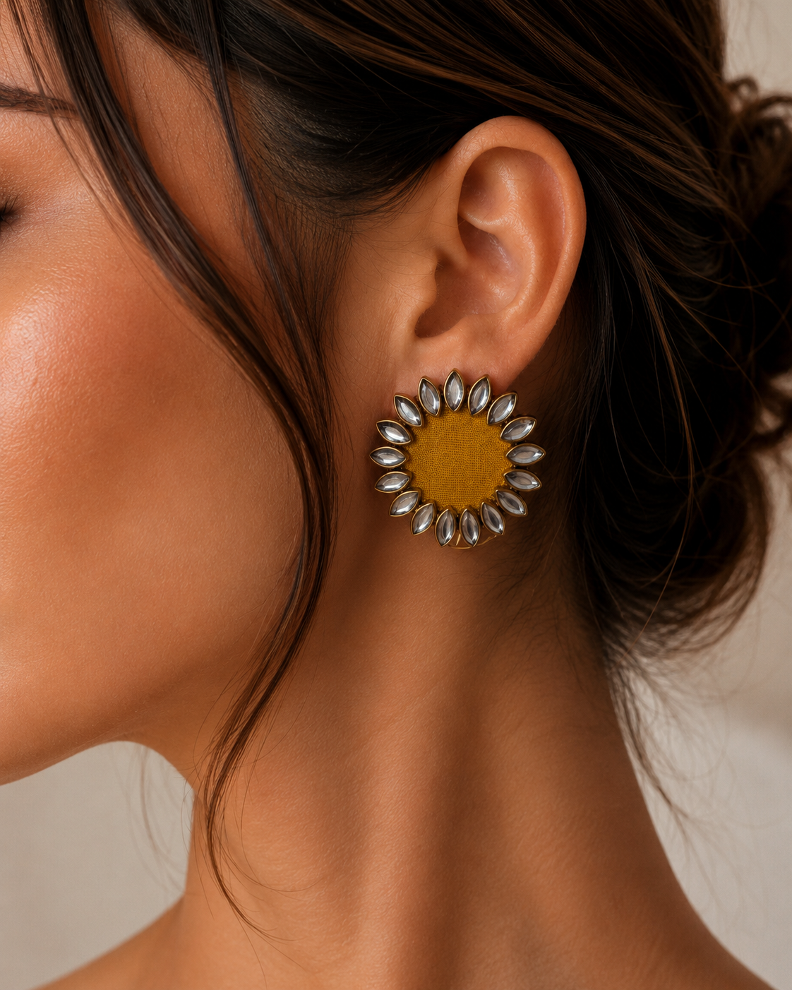 Floral Kundan Earrings — floral kundan earrings for women, detail India