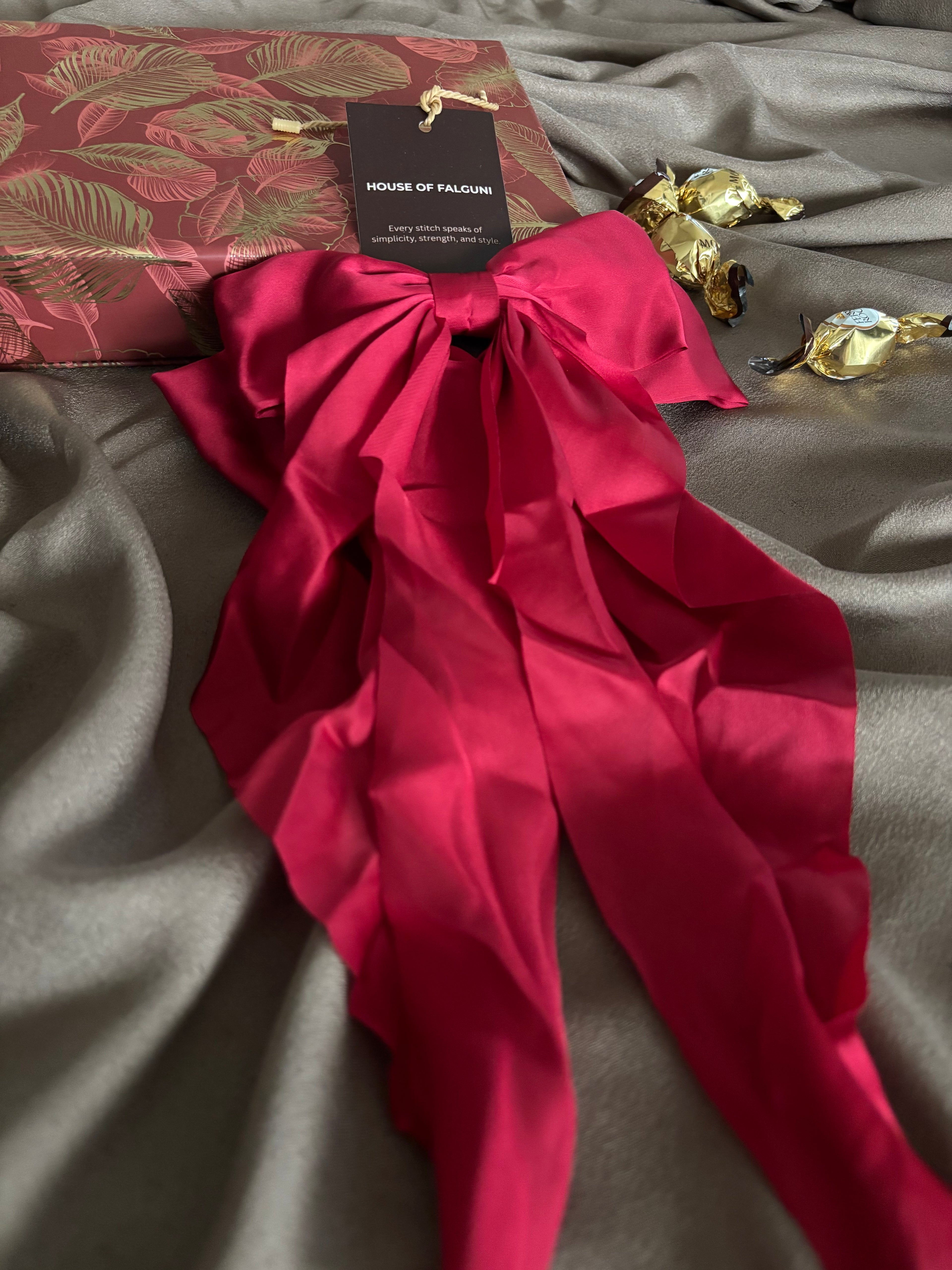 The Valentine Signature Box